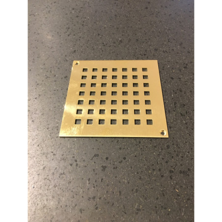 Grate in gold