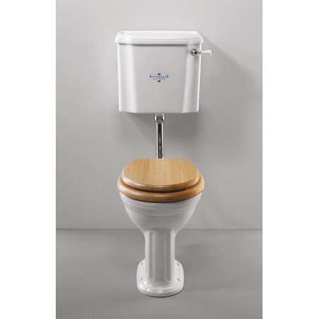 In Spanish, "Belgravia toilet med lav cisterne" translates to "Inodoro Belgravia con cisterna baja."