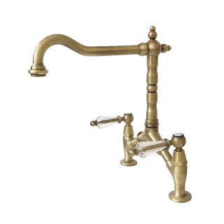 Armaturen aus massivem Messing – Cucina 222 Modell „Dronning Bridge“