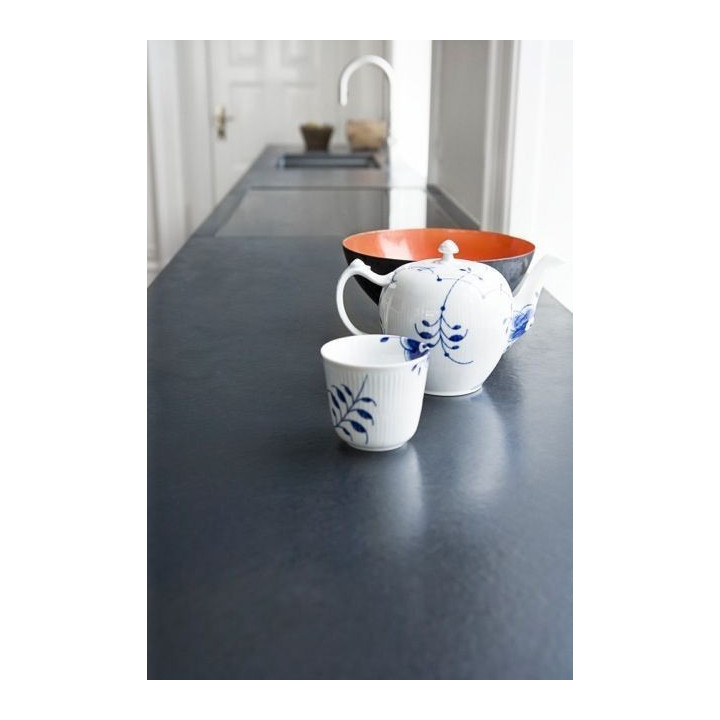 Bordsskiva i lavasten 3 cm