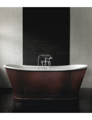 Radison Cuero bathtub