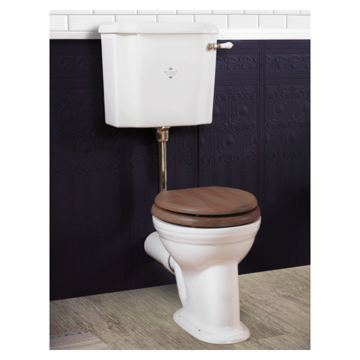 Viktorianische Toilette mit niedrigem Spülkasten