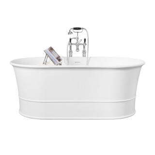 The translation of "Badekar - Jacqueline" from Danish to Spanish is "Bañera - Jacqueline."