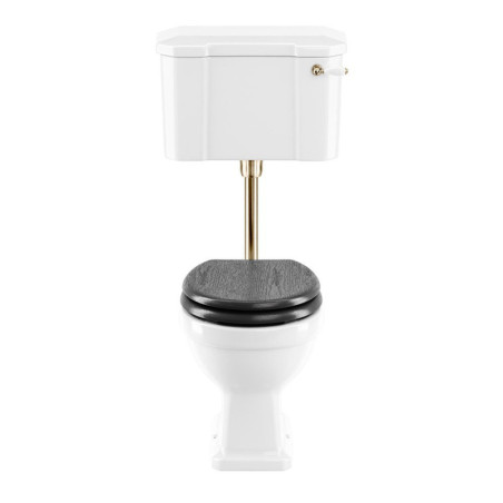 Lichfield toilet with low cistern – classic model